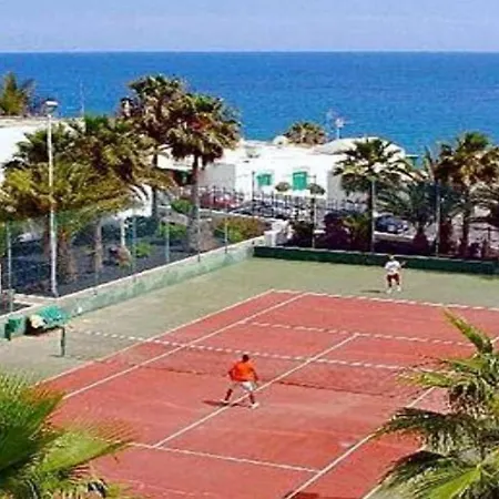 Puerto Del Carmen Sleeps 3 Pool Wifi Апартаменты Пуэрто дель Кармен